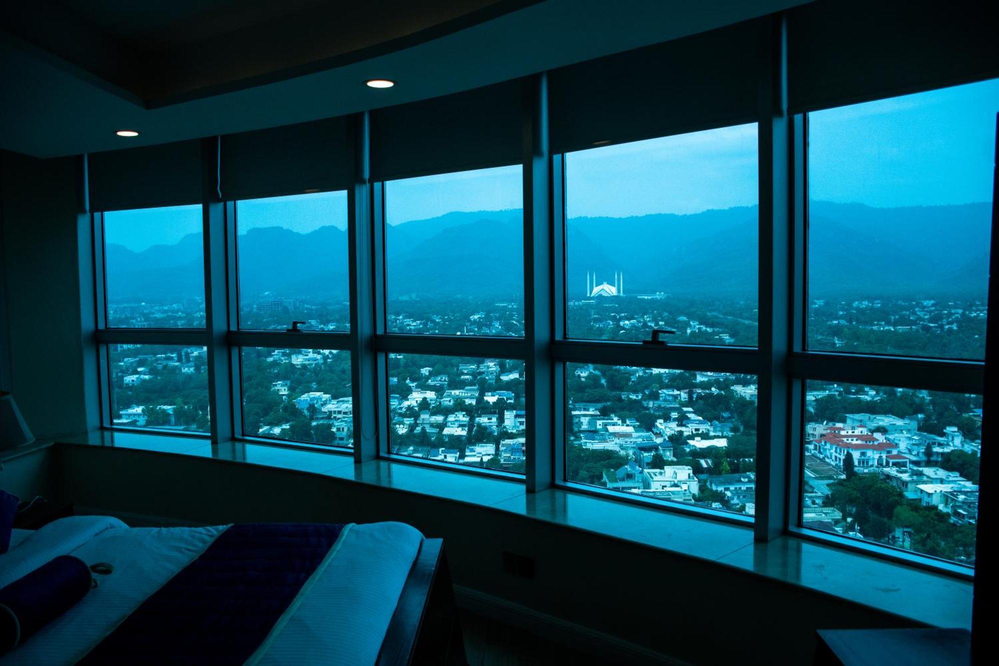 Centaurus Hotel Suites Ισλαμαμπάντ Εξωτερικό φωτογραφία
