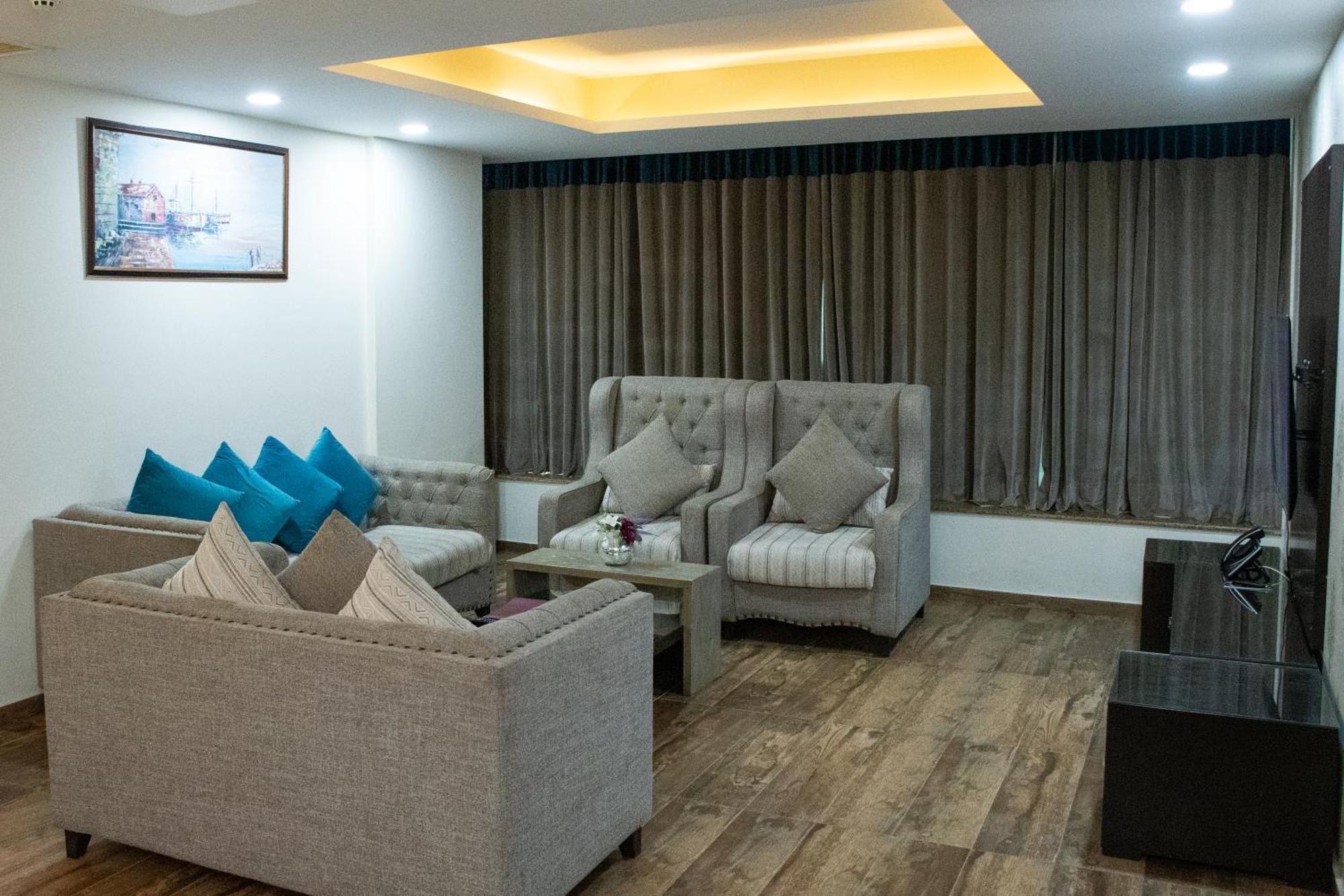 Centaurus Hotel Suites Ισλαμαμπάντ Εξωτερικό φωτογραφία