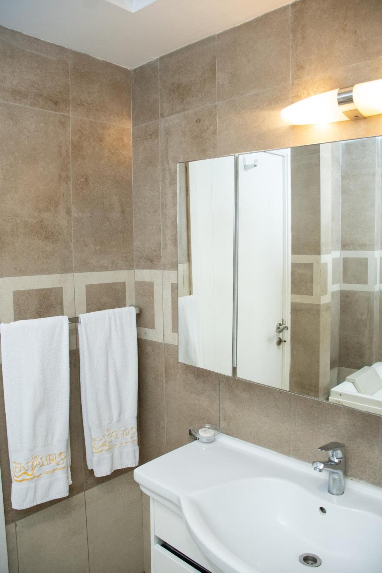 Centaurus Hotel Suites Ισλαμαμπάντ Εξωτερικό φωτογραφία